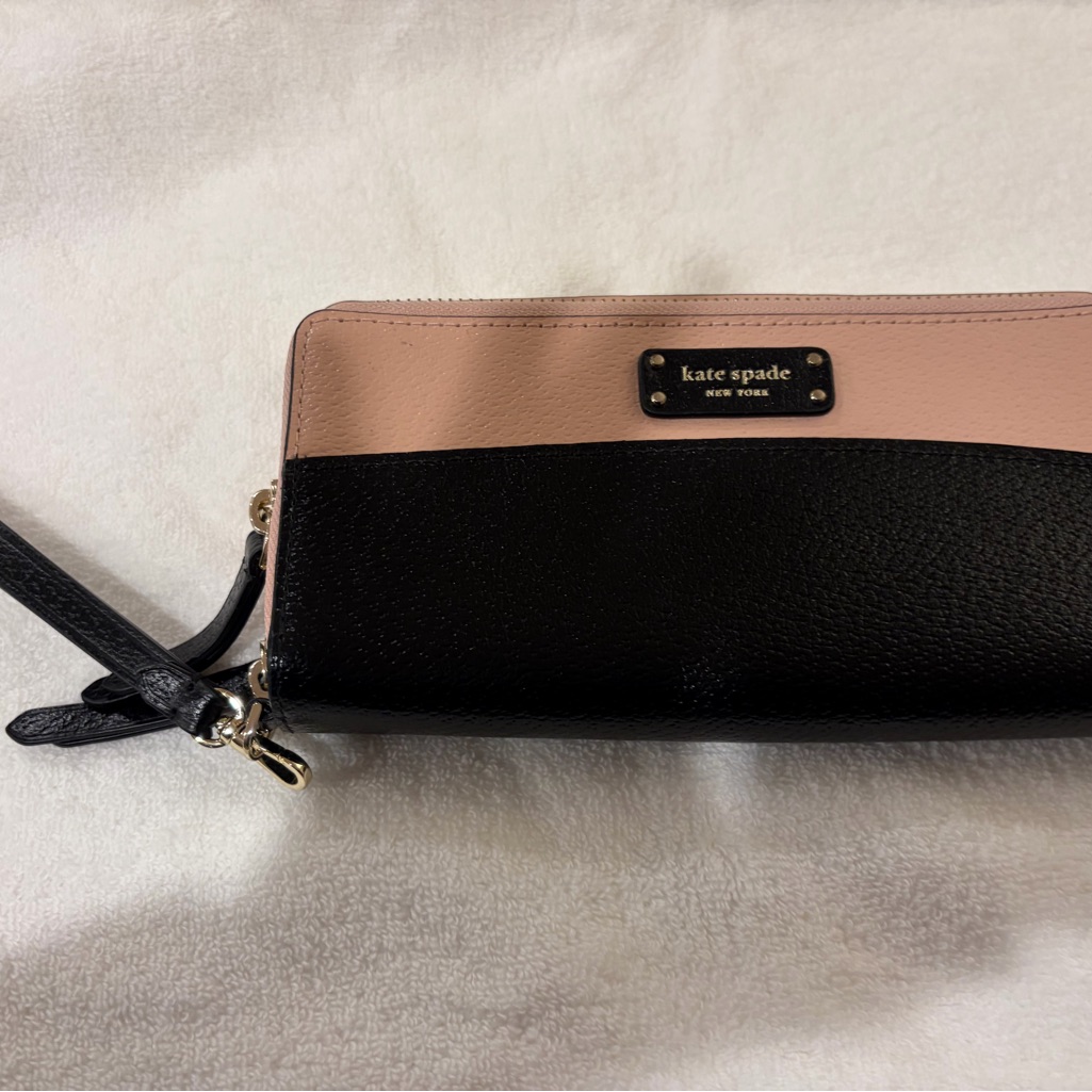 Kate Spade Two-Tone Black And Blush Wristlet Wallet